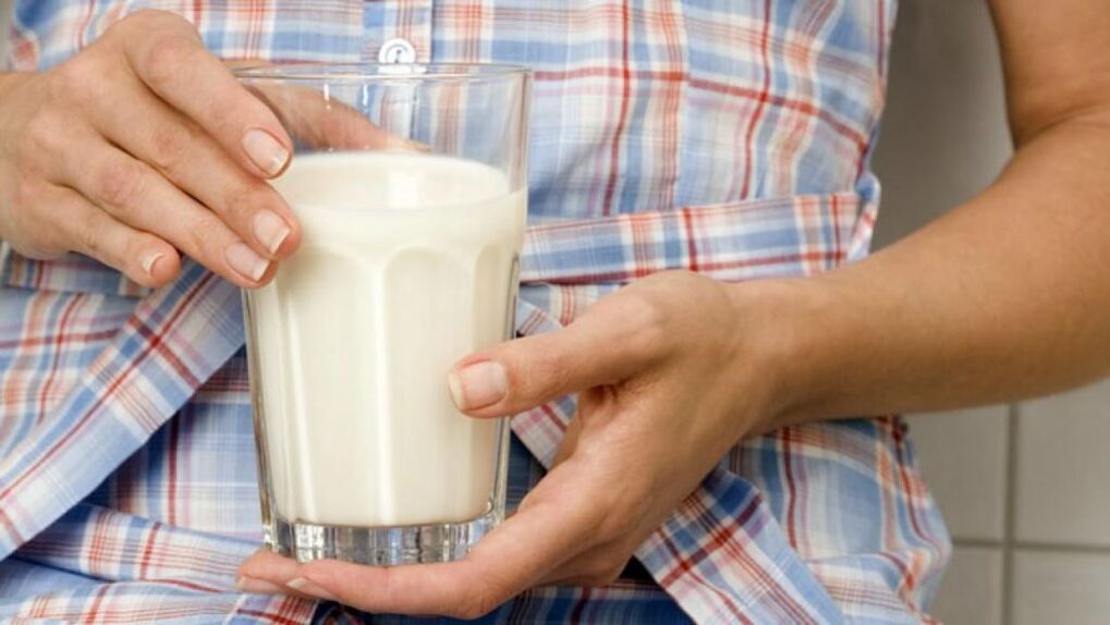 Una taza de yogur para bajar de peso. 