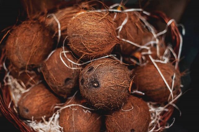 Coco y aceite de coco para una dieta cetogénica